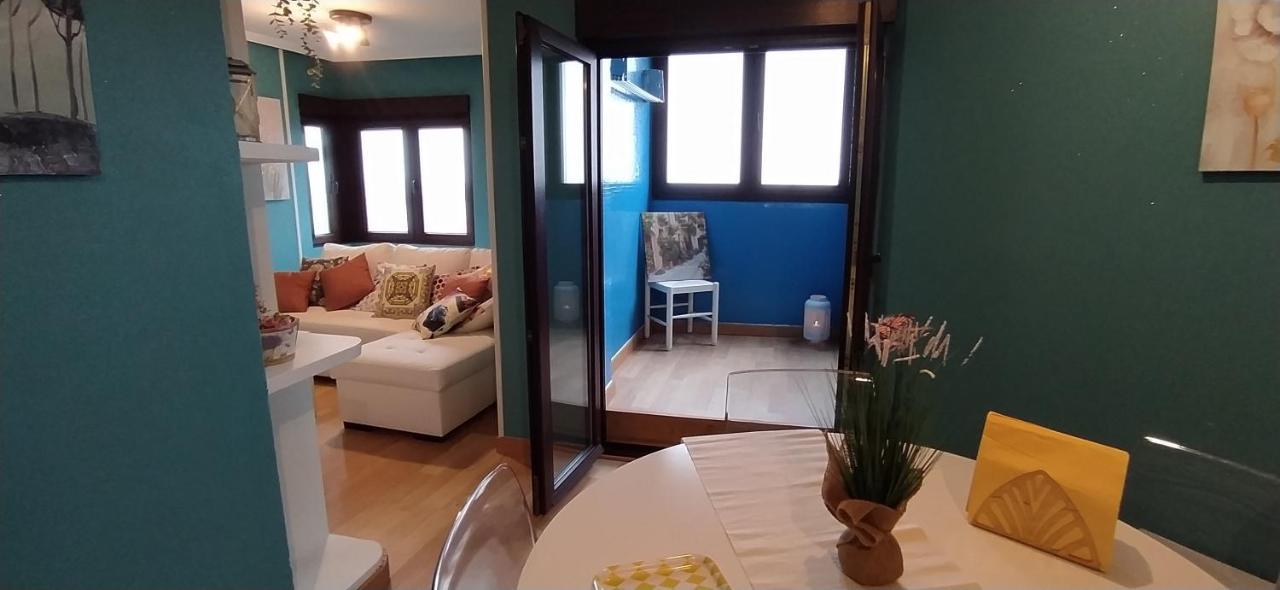Alojamiento En Playa Del Arbeyal Gijón Eksteriør billede