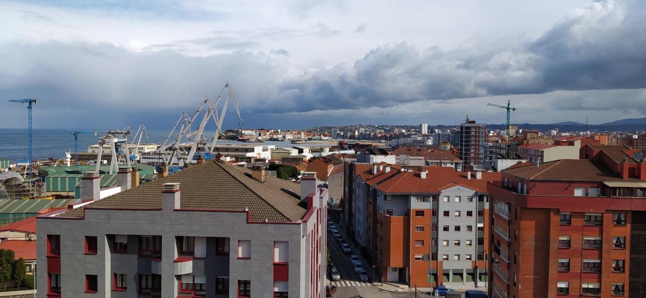 Alojamiento En Playa Del Arbeyal Gijón Eksteriør billede