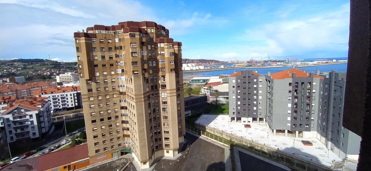 Alojamiento En Playa Del Arbeyal Gijón Eksteriør billede